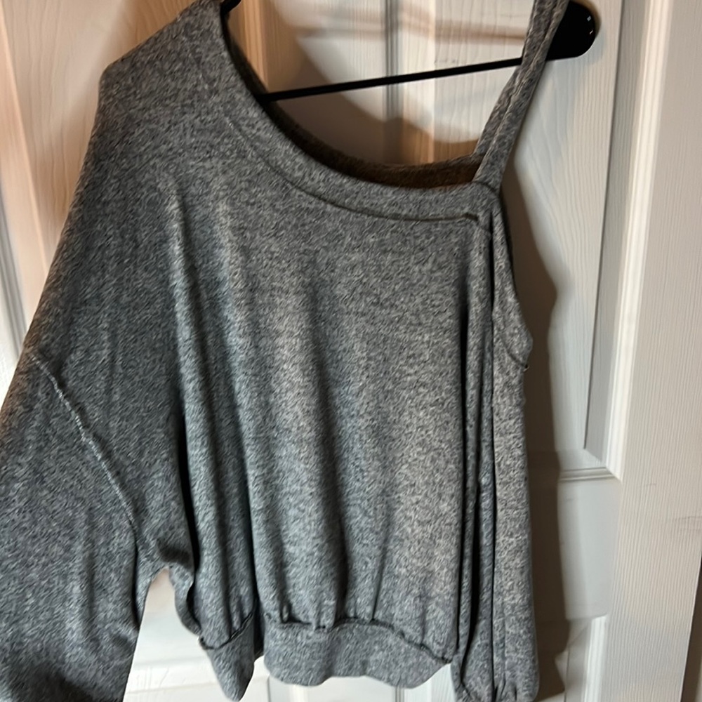 Free People cold shoulder top